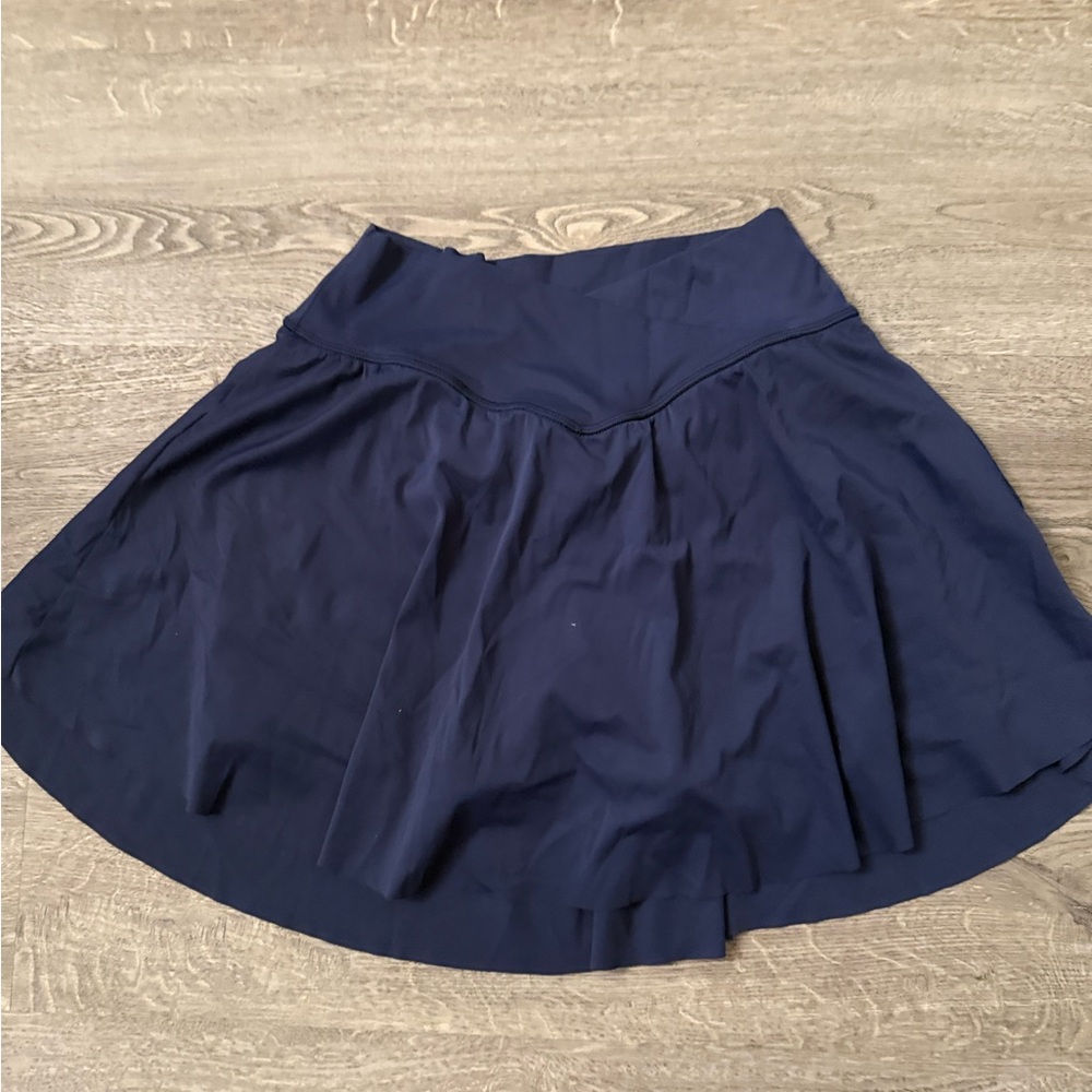 Chic Navy Circle Skirt with Flowy Skater Design